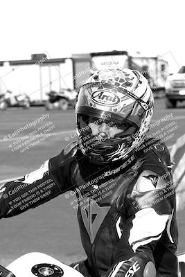 media/Apr-10-2022-SoCal Trackdays (Sun) [[f104b12566]]/Around the Pits/